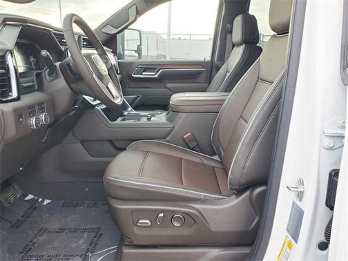 2025 GMC Sierra 2500 Denali