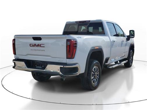 2026 GMC Sierra 2500 SLT