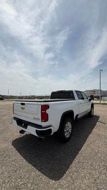 Summit White 2025 Chevrolet Silverado 2500 High Country