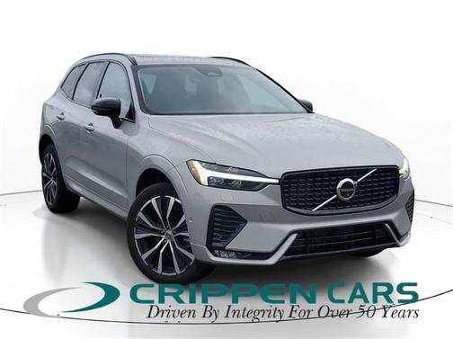 2023 Volvo XC60 B5 Plus Dark Theme