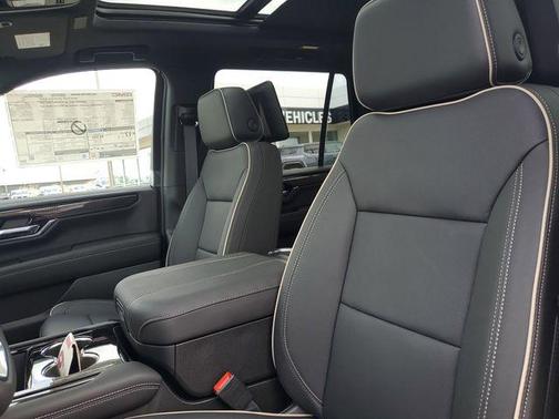 Onyx Black 2026 GMC Yukon 4WD Elevation