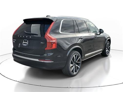 2024 Volvo XC90 B6 Ultimate Bright Theme 6-Seater