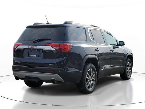 2017 GMC Acadia SLE-2