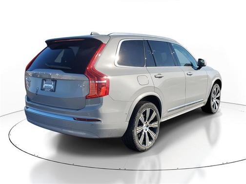 2025 Volvo XC90 Plug-In Hybrid T8 Plus 7-Seater