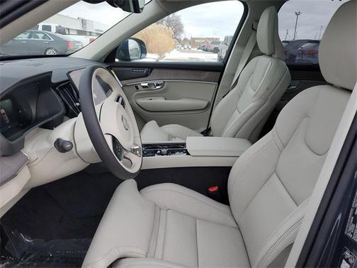 2026 Volvo XC90 Ultra, B6 AWD Gas (mild hybrid), Gasoline, Bright, 7 Seats