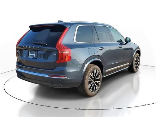 2025 Volvo XC90 Plug-In Hybrid Plus
