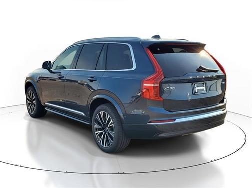 2025 Volvo XC90 Plug-In Hybrid Plus