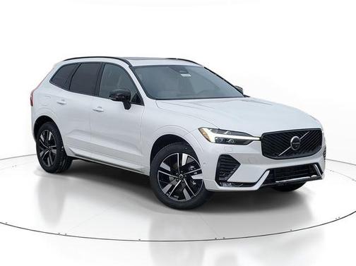 2026 Volvo XC60 B5 Plus