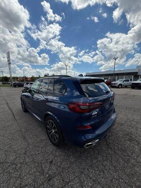 Phytonic Blue Metallic 2023 BMW X5 PHEV xDrive45e