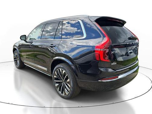 2026 Volvo XC90 B6 Plus 7-Seater