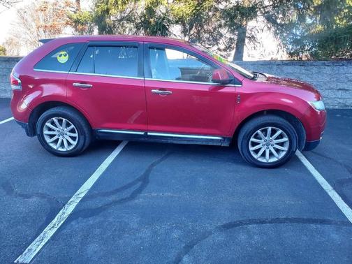 2011 Lincoln MKX Base