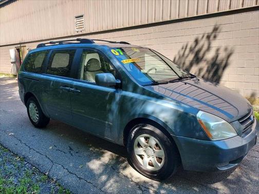 2007 Kia Sedona LX