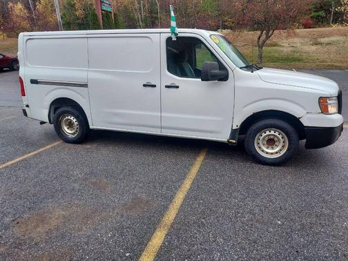 2014 Nissan NV Cargo NV2500 HD 4X2 3dr Cargo