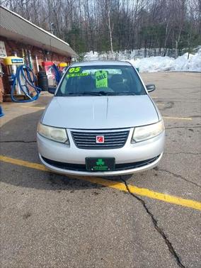 2005 Saturn Ion 1