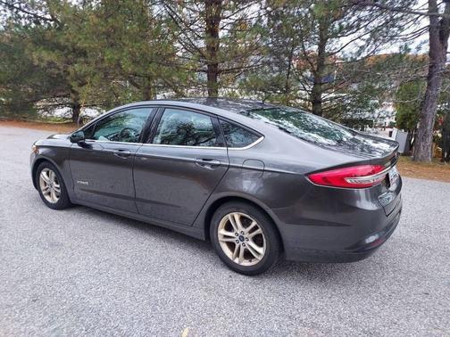 2018 Ford Fusion Hybrid SE