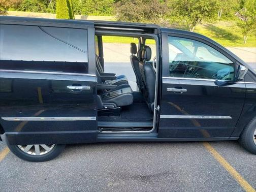 2012 Chrysler Town & Country Touring-L
