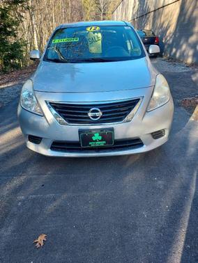 2012 Nissan Versa 1.6 S