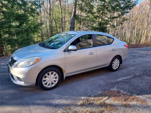 2012 Nissan Versa 1.6 S