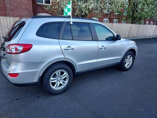 2012 Hyundai SANTA FE GLS