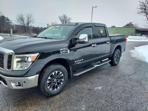 2017 Nissan Titan SL