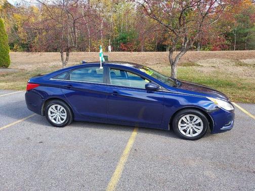 2012 Hyundai SONATA GLS