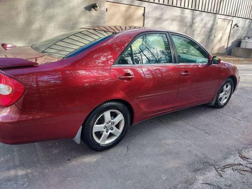 2003 Toyota Camry SE V6