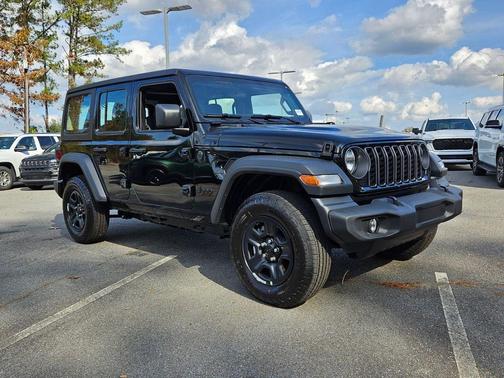 Black Clearcoat 2026 Jeep Wrangler Sport