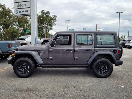 2025 Jeep Wrangler Sport