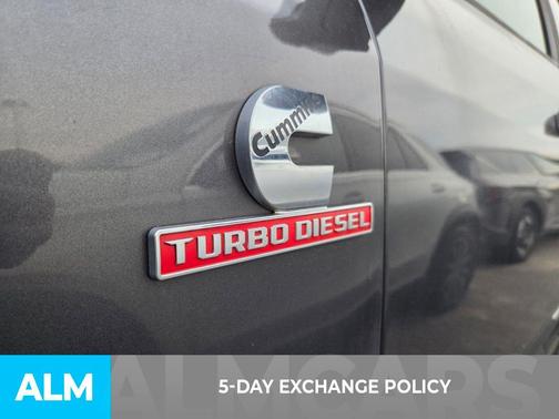 2022 RAM 3500 Laramie Crew Cab 4x4 8' Box