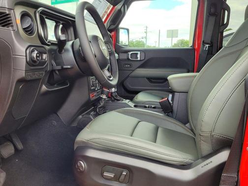 2025 Jeep Gladiator Mojave