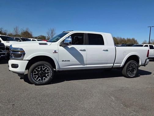 2026 RAM 2500 Limited Mega Cab 4x4 6'4' Box