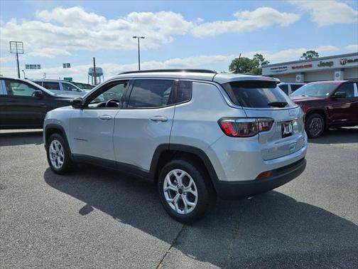 2025 Jeep Compass Latitude