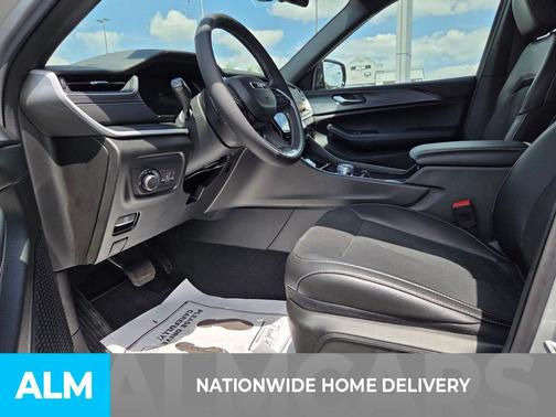 Silver Zynith 2025 Jeep Grand Cherokee L Altitude