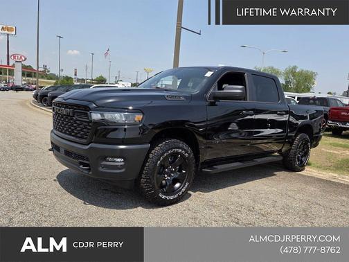 Diamond Black Crystal Pearlcoat 2026 RAM 1500 Warlock Crew Cab 4x4 5'7' Box