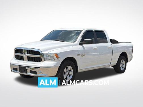 Bright White Clearcoat 2019 RAM 1500 SLT
