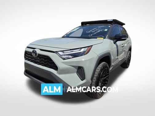 Lunar 2022 Toyota RAV4 XLE