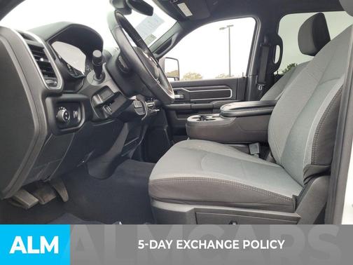 2024 RAM 2500 Big Horn Crew Cab 4x4 8' Box