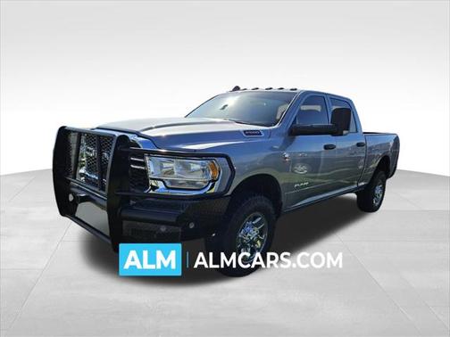 2022 RAM 2500 Tradesman Crew Cab 4x4 6'4' Box