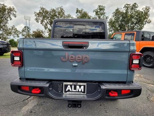 2025 Jeep Gladiator Rubicon