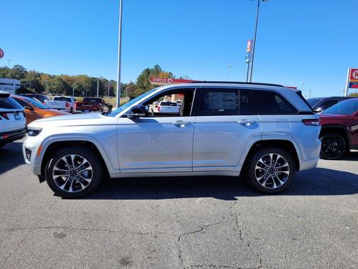 2025 Jeep Grand Cherokee Overland