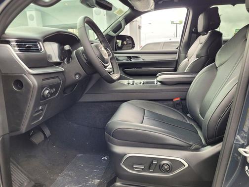 2025 Jeep Wagoneer 4x4