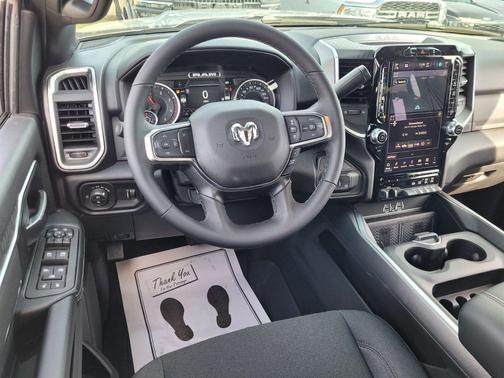 2026 RAM 2500 Big Horn Crew Cab 4x4 6'4' Box