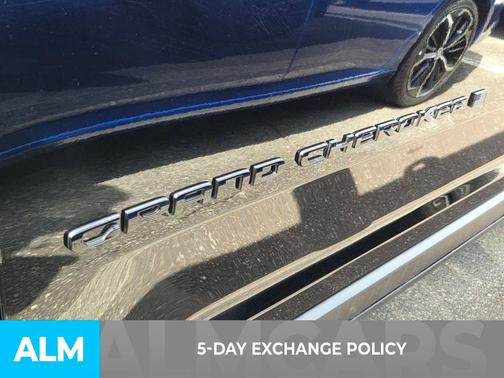 Diamond Black Crystal Pearlcoat 2025 Jeep Grand Cherokee Altitude