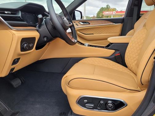 2025 Jeep Grand Cherokee L Summit Reserve