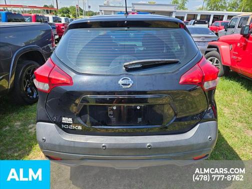 2020 Nissan Kicks S