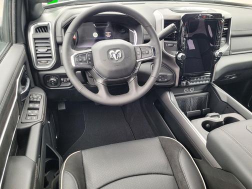 2026 RAM 2500 Laramie Crew Cab 4x4 6'4' Box