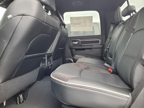 2026 RAM 2500 Laramie Crew Cab 4x4 6'4' Box