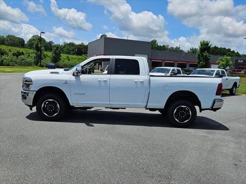 2025 RAM 2500 Laramie Crew Cab 4x4 6'4' Box
