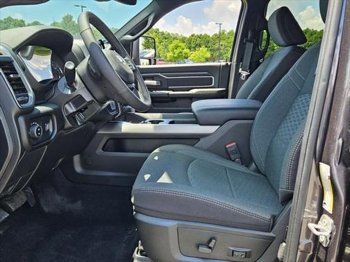 2025 RAM 2500 Big Horn Crew Cab 4x4 6'4' Box