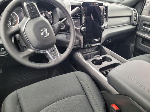 2026 RAM 2500 Big Horn Crew Cab 4x4 6'4' Box